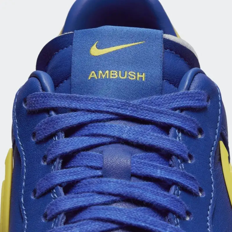 Nike Air Force 1 Low SP x Ambush Game Royal Lingua Azul Escrito Ambush