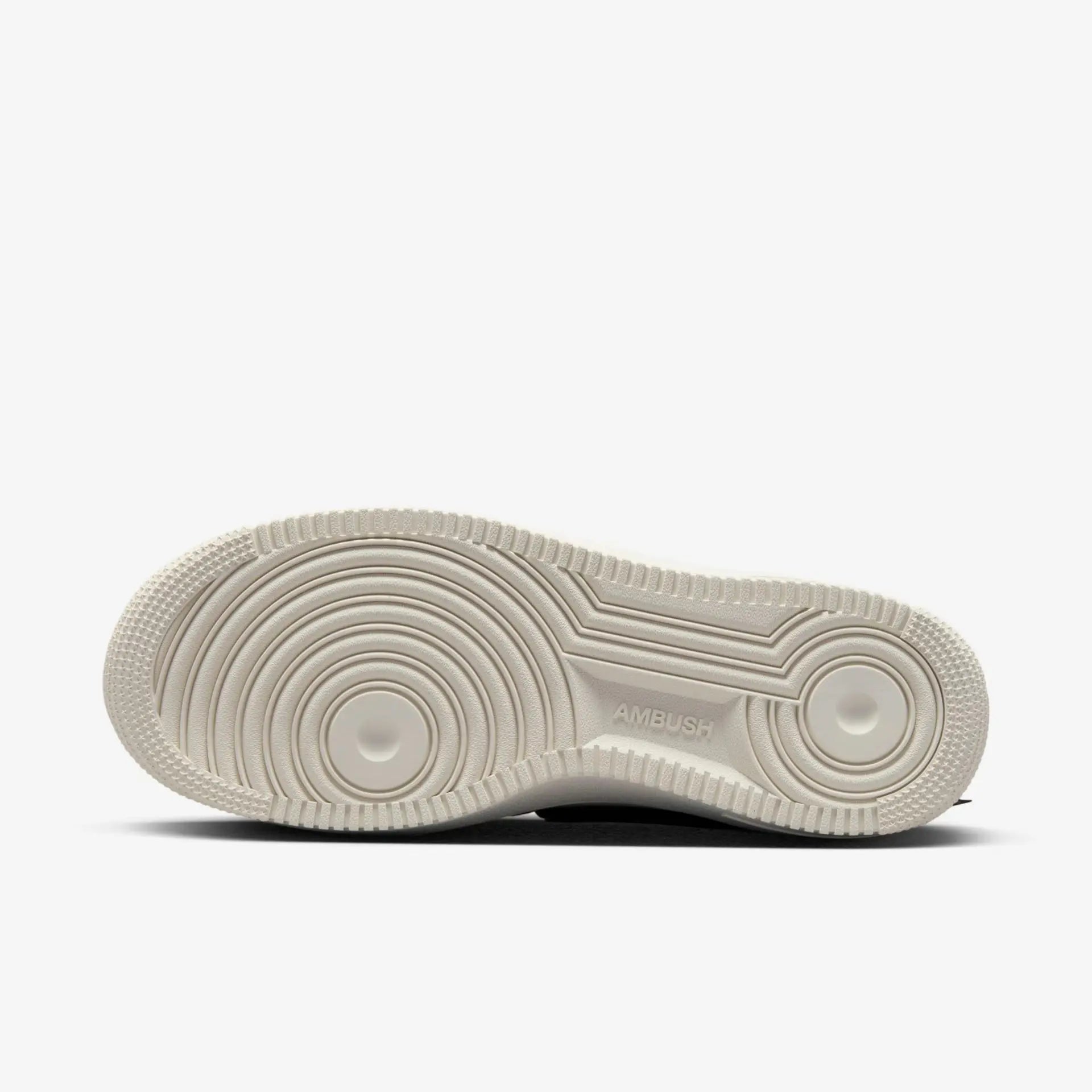 Tênis Branco Nike Air Force 1 Ambush Phantom Parte do Solado Branco