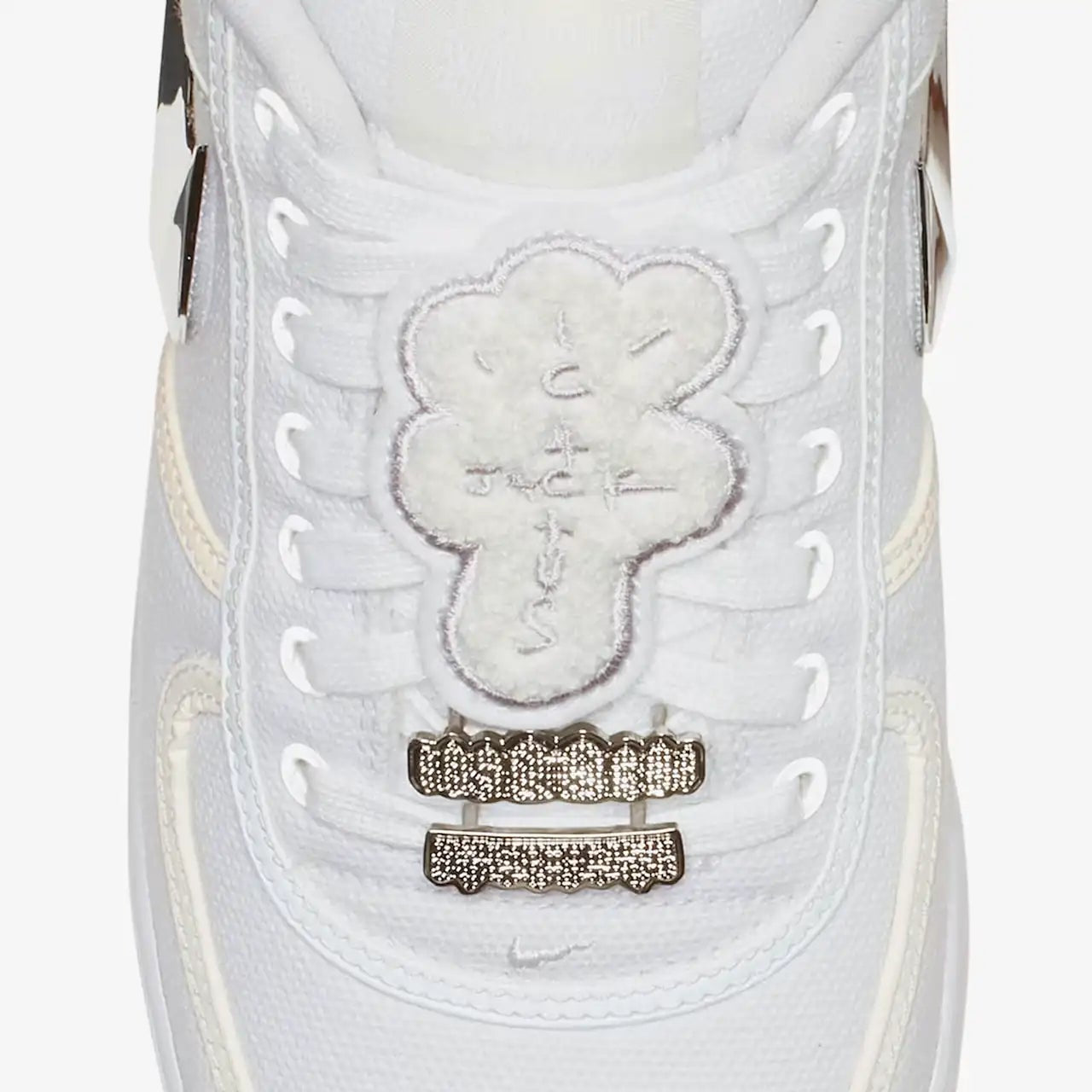 Tênis Branco Nike Air Force 1 Low Travis Scott Sail Detalhes da Logo Cactus Jack