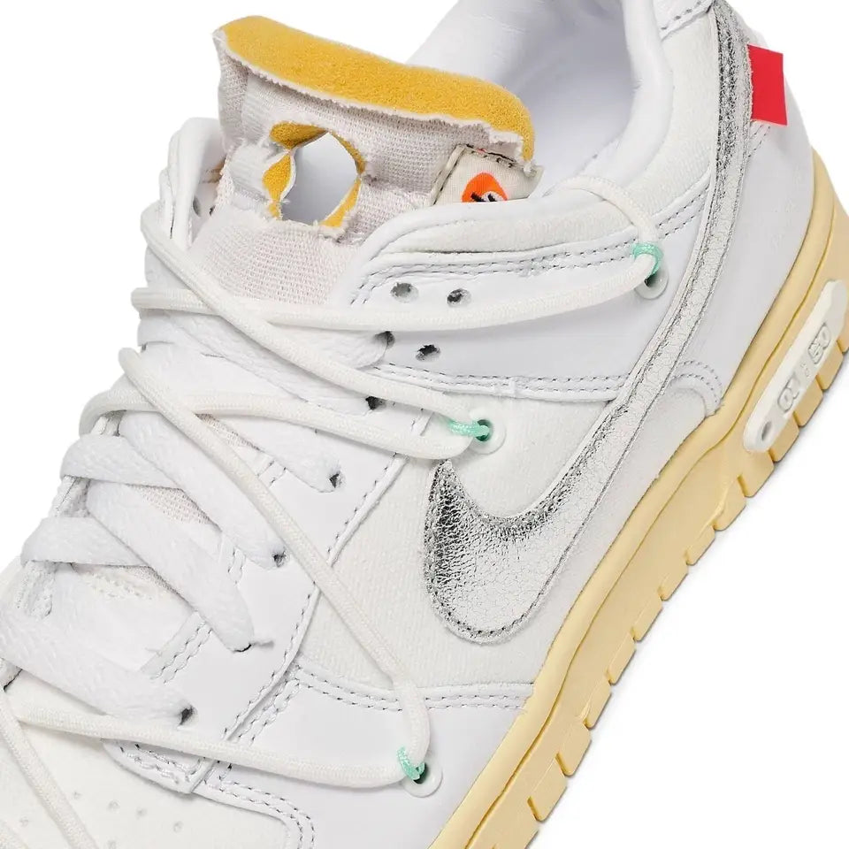 Tênis Branco Nike Dunk Low Off White 1:50 Detalhes Frontal