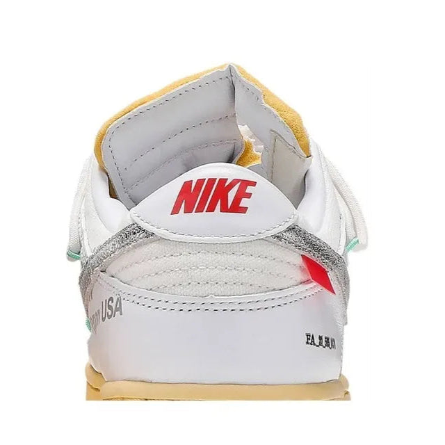 Tênis Branco Nike Dunk Low Off White 1:50 Zoom Traseiro em Detalhes