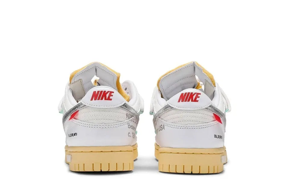 Tênis Branco Nike Dunk Low Off White 1:50 Parte Traseira em Detalhes
