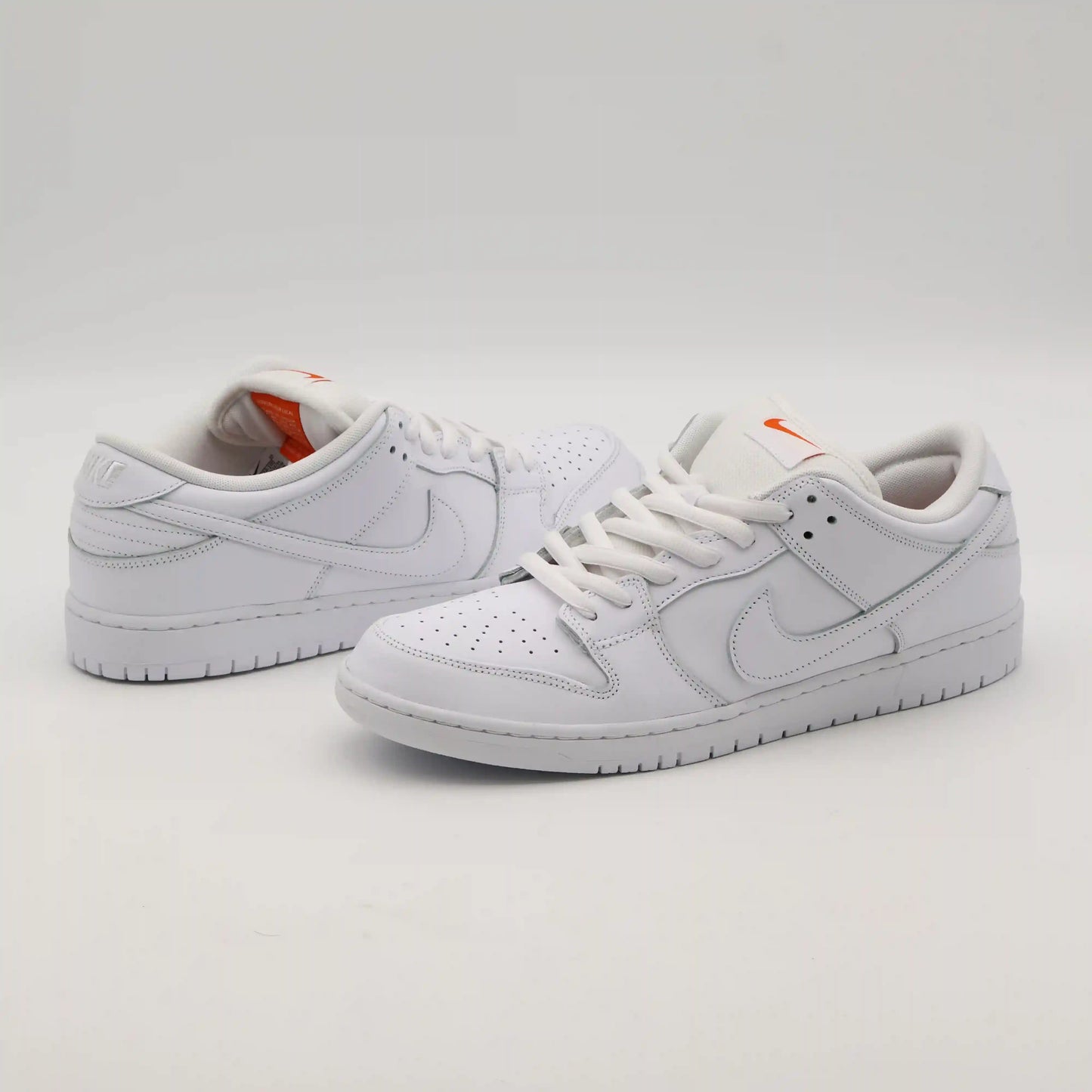 Nike Dunk Low Triple White
