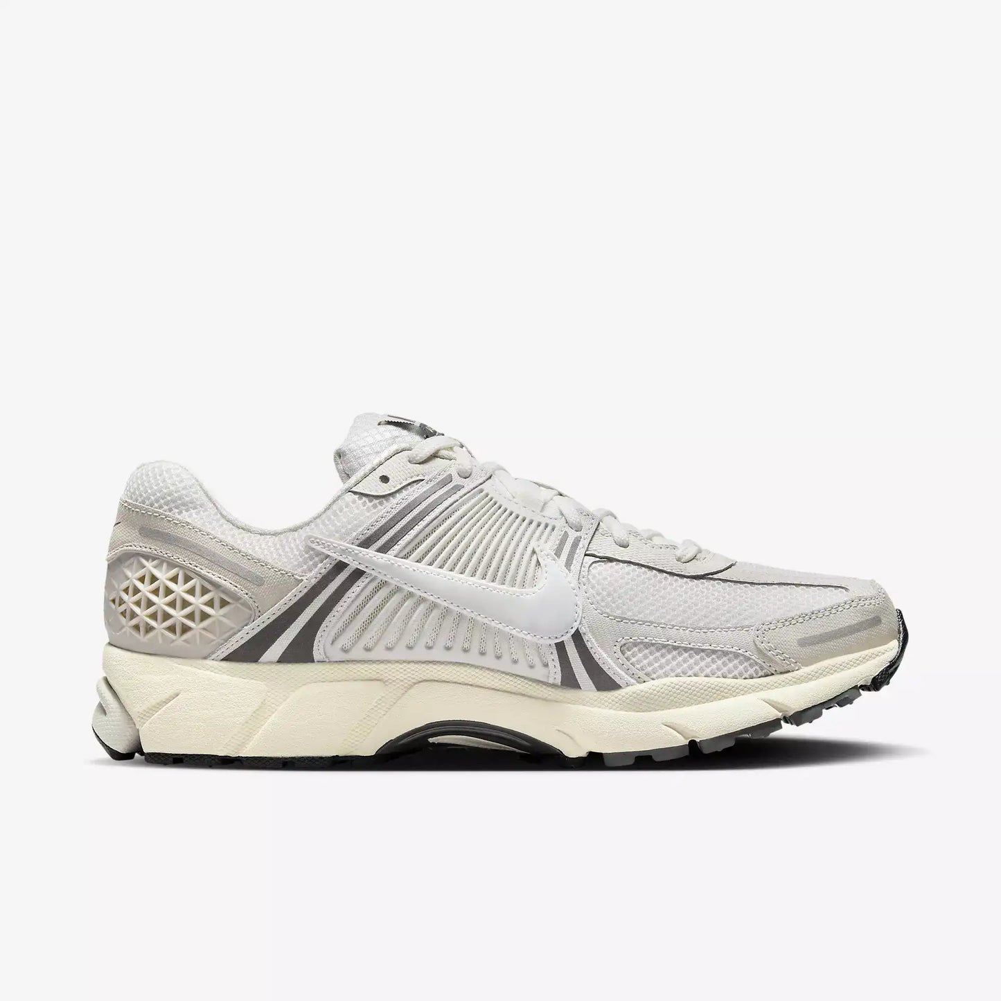 Nike Zoom Vomero 5 Platinum Tint