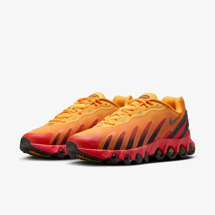 Tênis Laranja com Preto Nike Air Max Dn8 Laser Orange Black Par Visto de Frente
