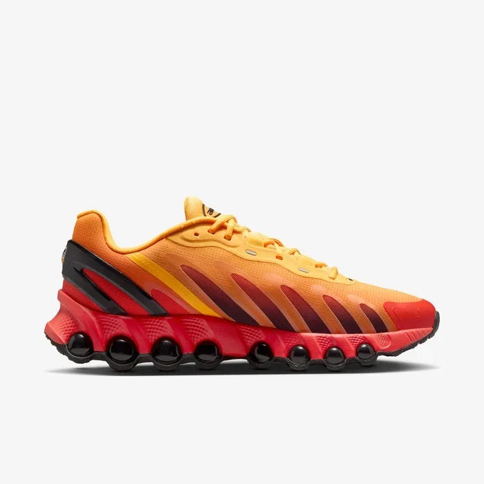 Tênis Laranja com Preto Nike Air Max Dn8 Laser Orange Black Parte Lateral Interna