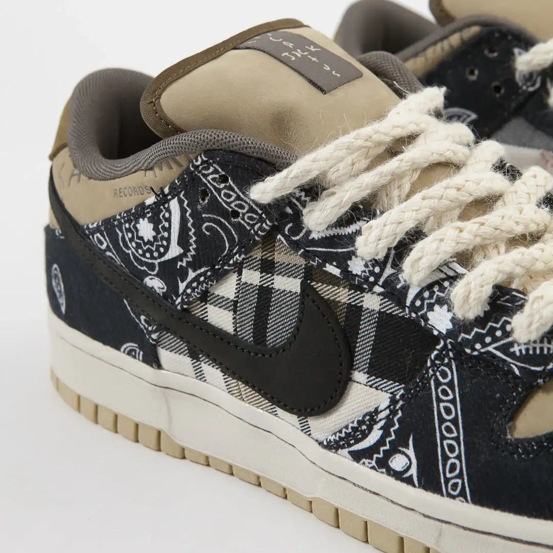 Tênis Nike Dunk Travis Scott Cadarco em Detalhes