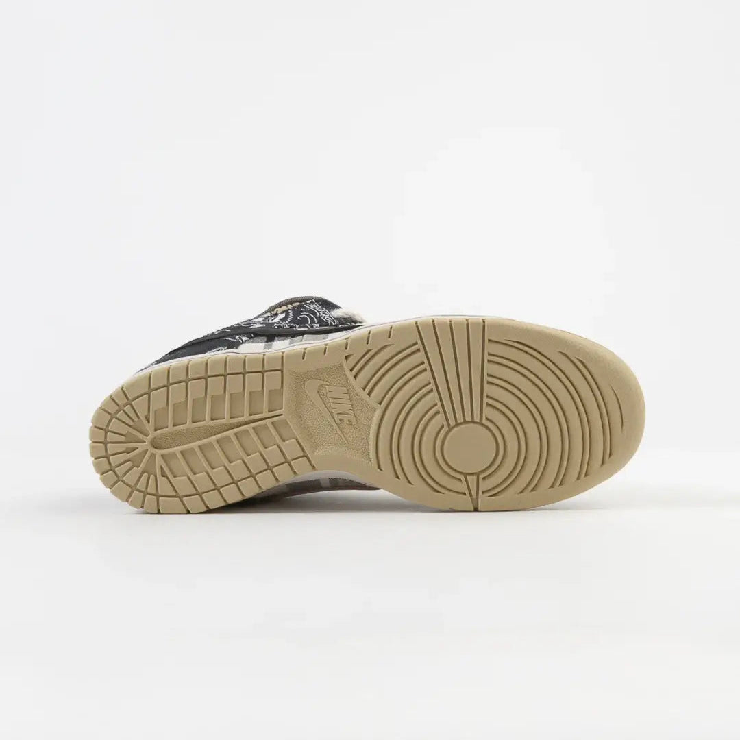 Tênis Nike Dunk Travis Scott Vista do Solado Marrom