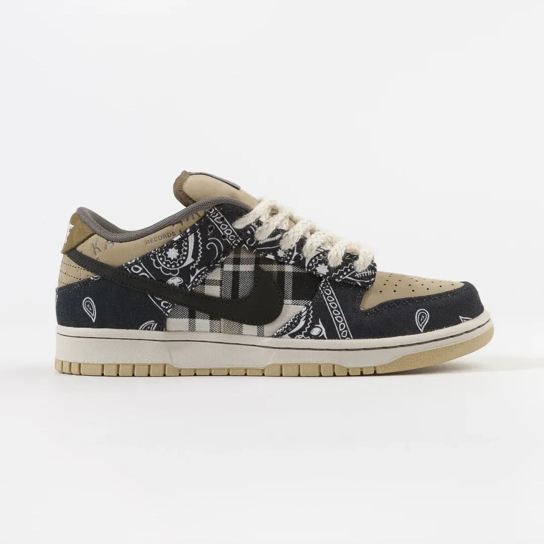 Tênis Nike Dunk Travis Scott Visto pelo Lado Direito