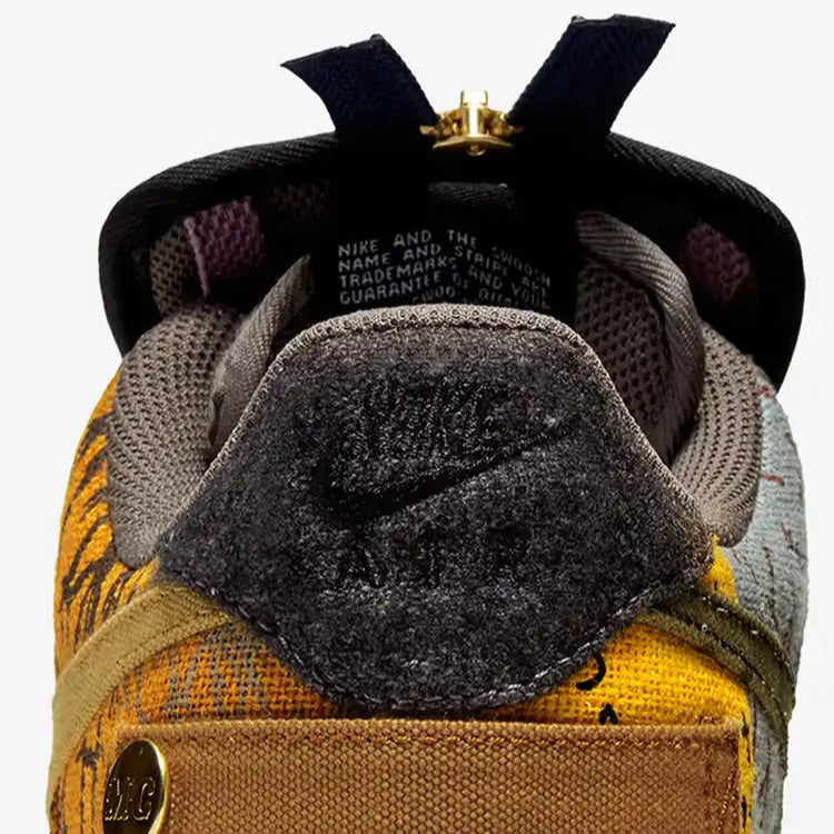 Nike Air Force 1 Low Travis Scott Cactus Jack Parte Traseira em Detalhes