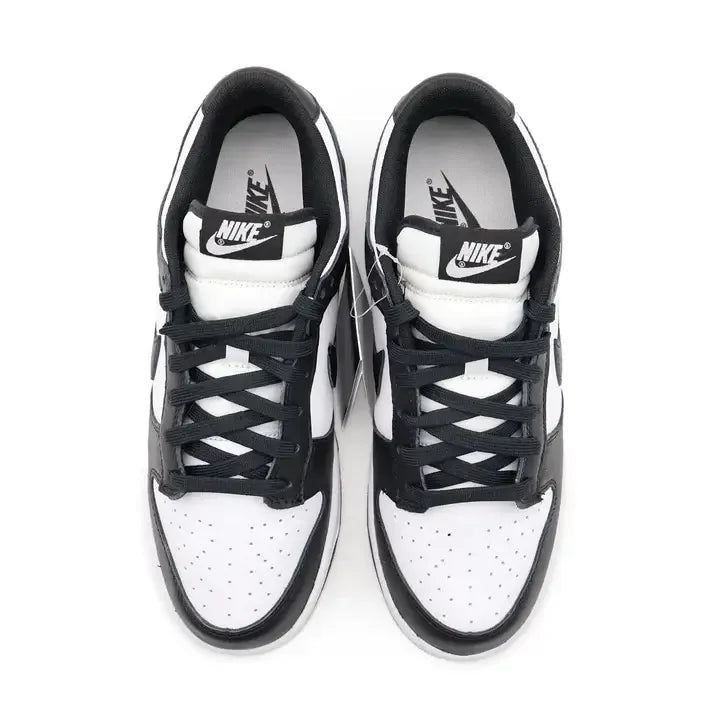 Tênis Nike Dunk Panda preto e branco visto por cima