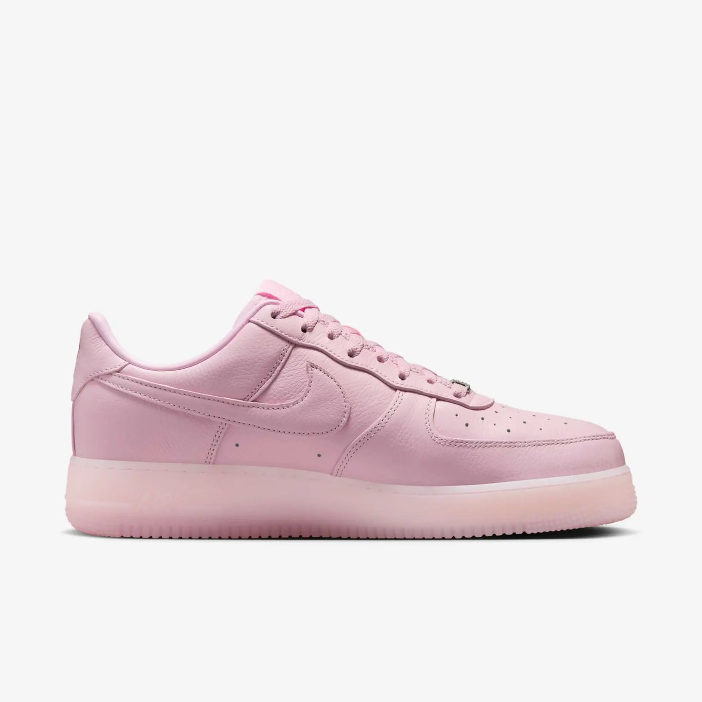 Tênis Nike Rosa Air Force 1 Low Drake Nocta Pink Foam Parte Lateral Direita