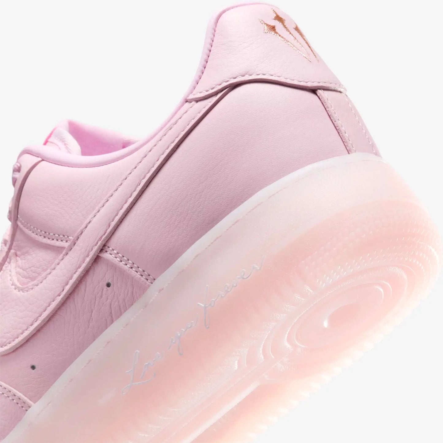 Tênis Nike Rosa Air Force 1 Low Drake Nocta Pink Foam Parte Traseira em Detalhes