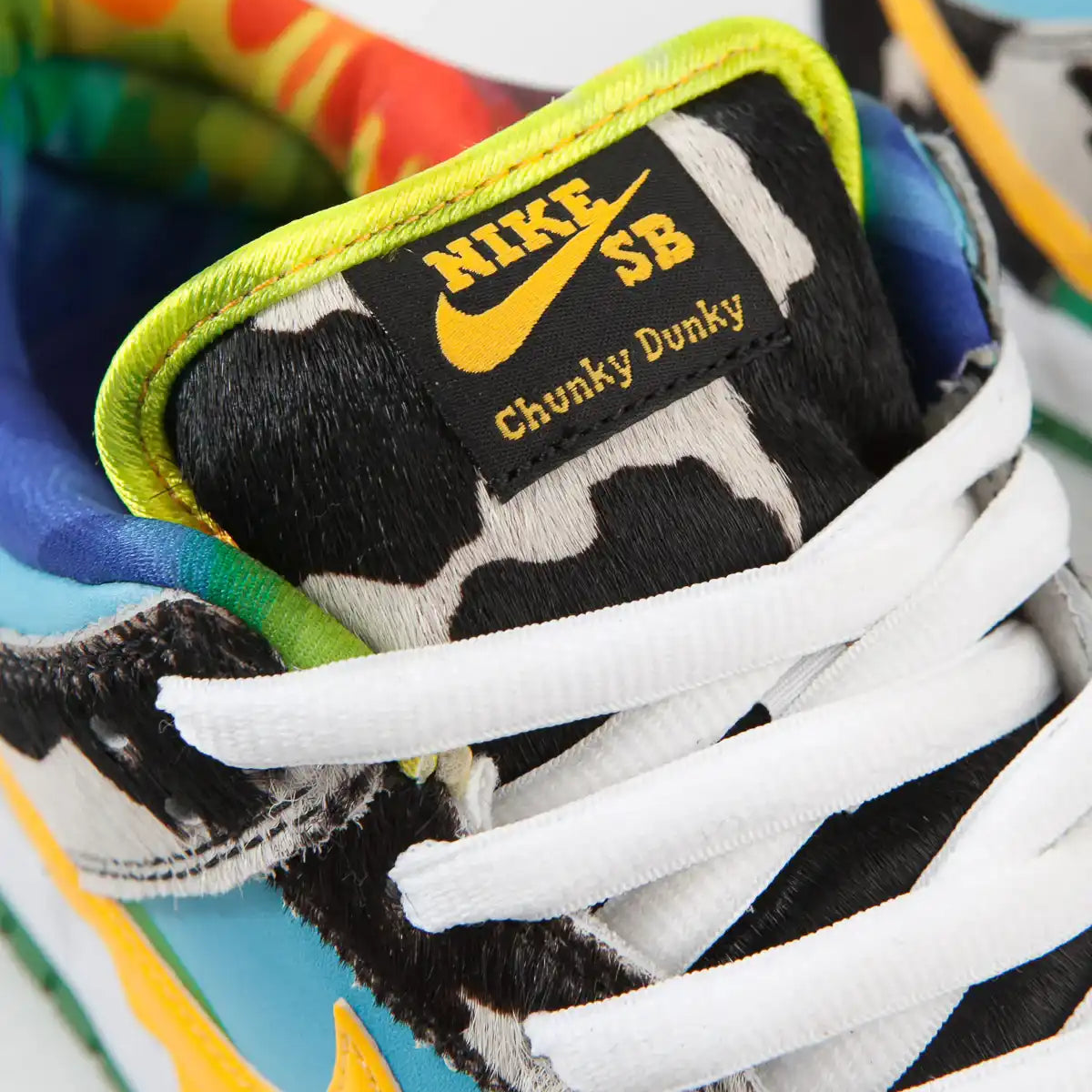Tenis Nike Dunk Low Ben e Jerrys Chunky Dunky Detalhes Proximos Da Etiqueta