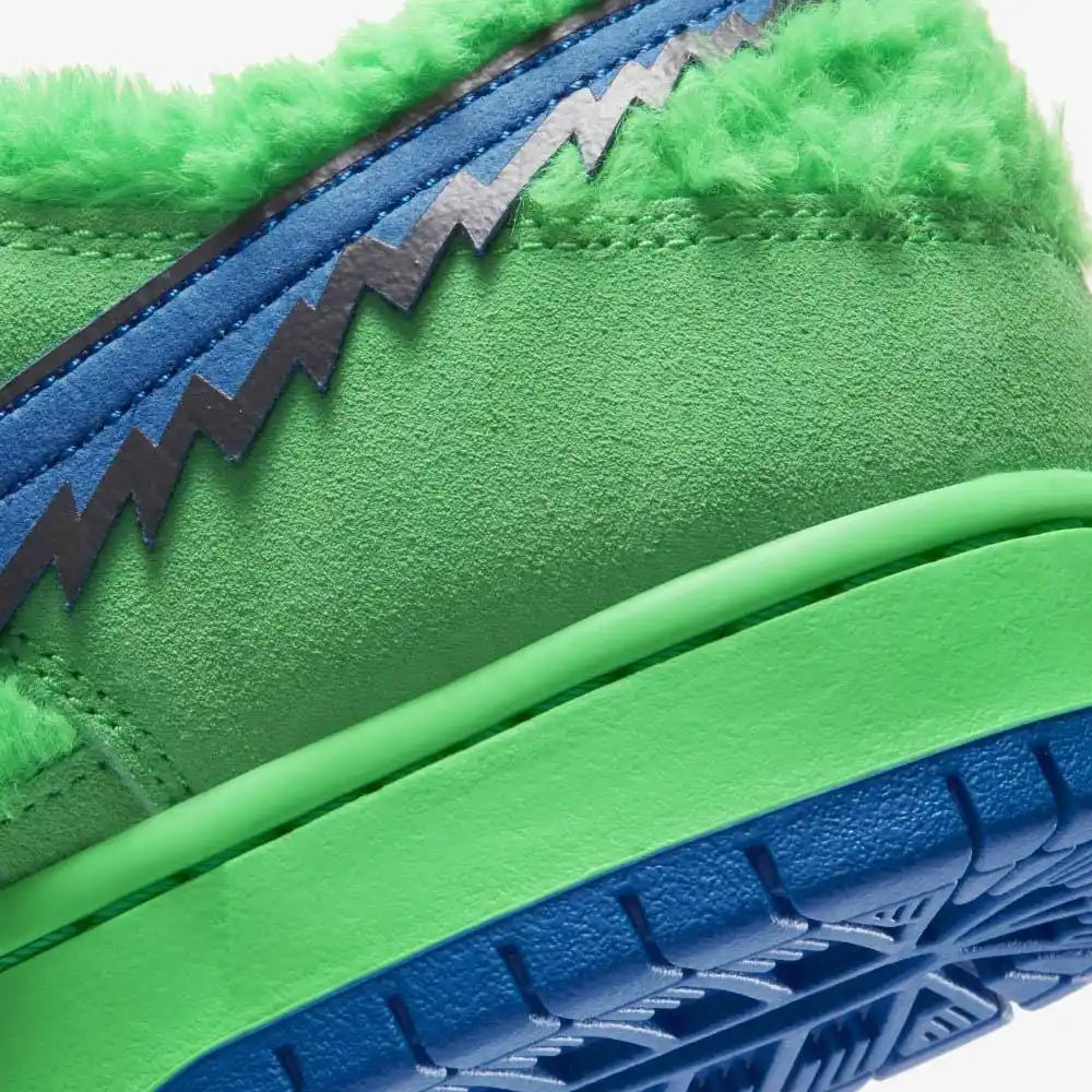 Nike SB Dunk Low Grateful Dead Bears Green
