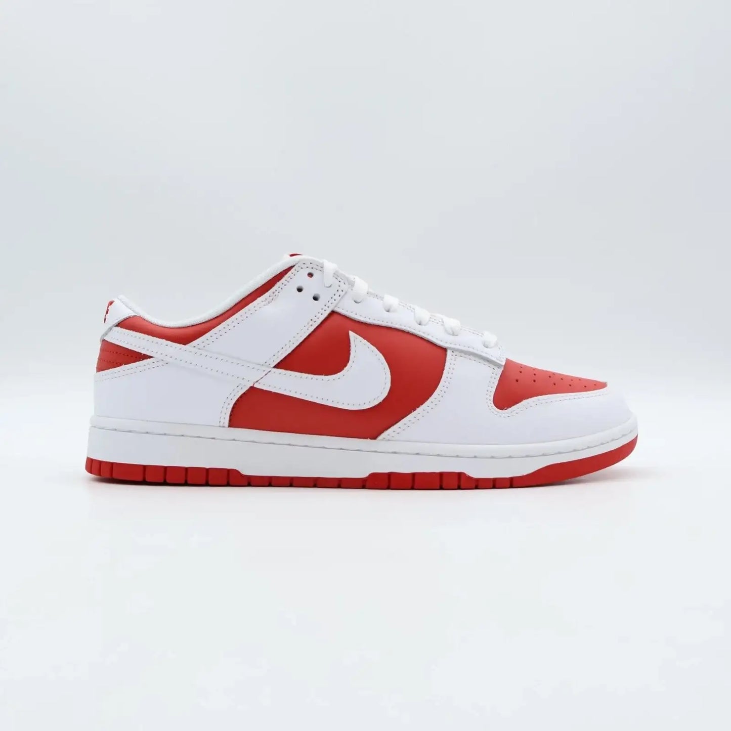 Tênis Nike Dunk Championship Red Visto pelo Lado Interno
