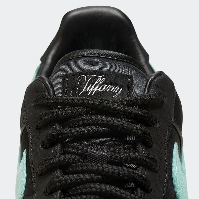 Nike Air Force 1 Low Tiffany Cabedal Frontal Escrito Tiffany