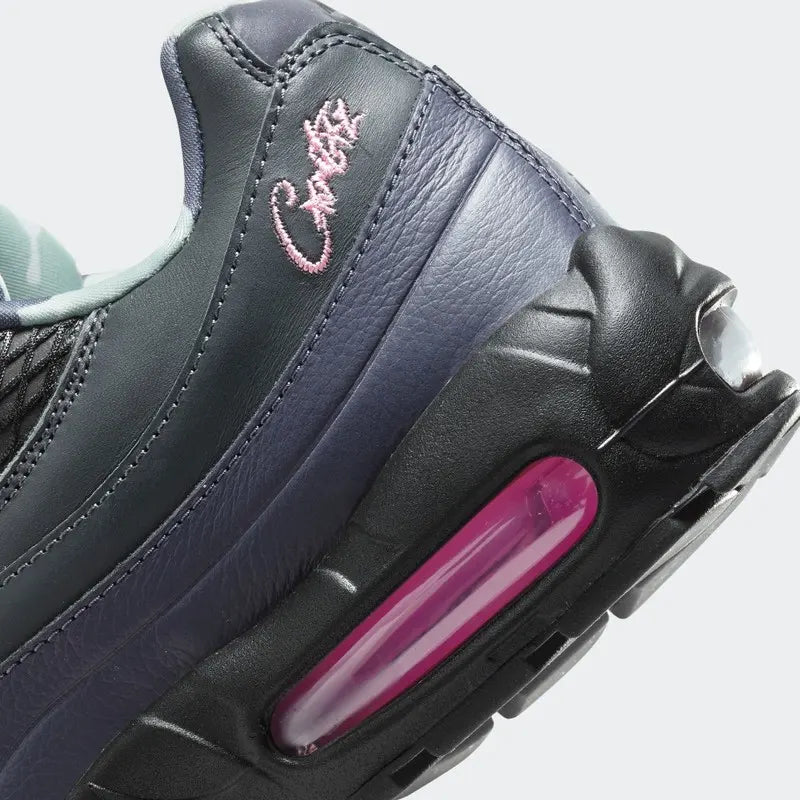 Tênis Azul com Rosa Nike Corteiz Air Max 95 Pink Beam Parte Traseira em Detalhes