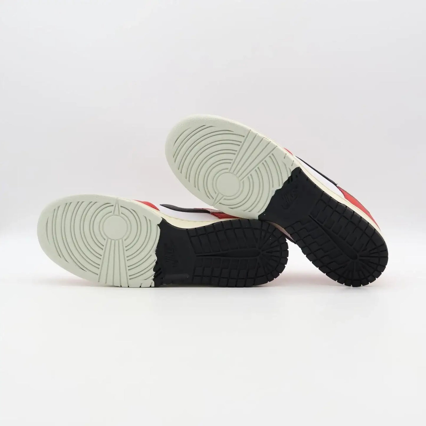 Tênis Vermelho Nike Dunk Low Chicago Split Hombre Parte do Solado