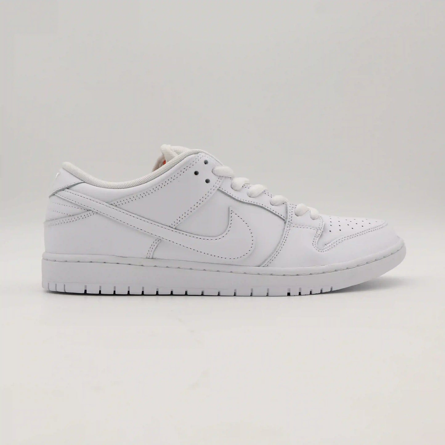 Nike Dunk Low Triple White