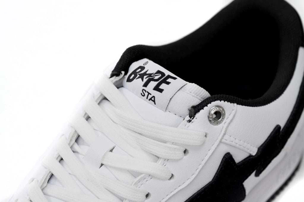 A Bathing Ape Bape Sta Low White And Black Tick