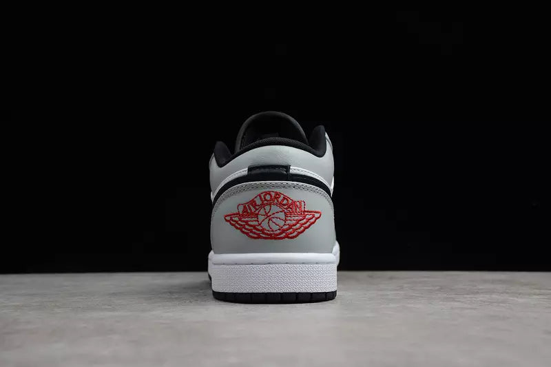 Air Jordan 1 Low "Light Smoke Grey"