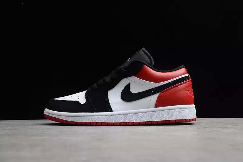 Air Jordan 1 Low "Black Toe"