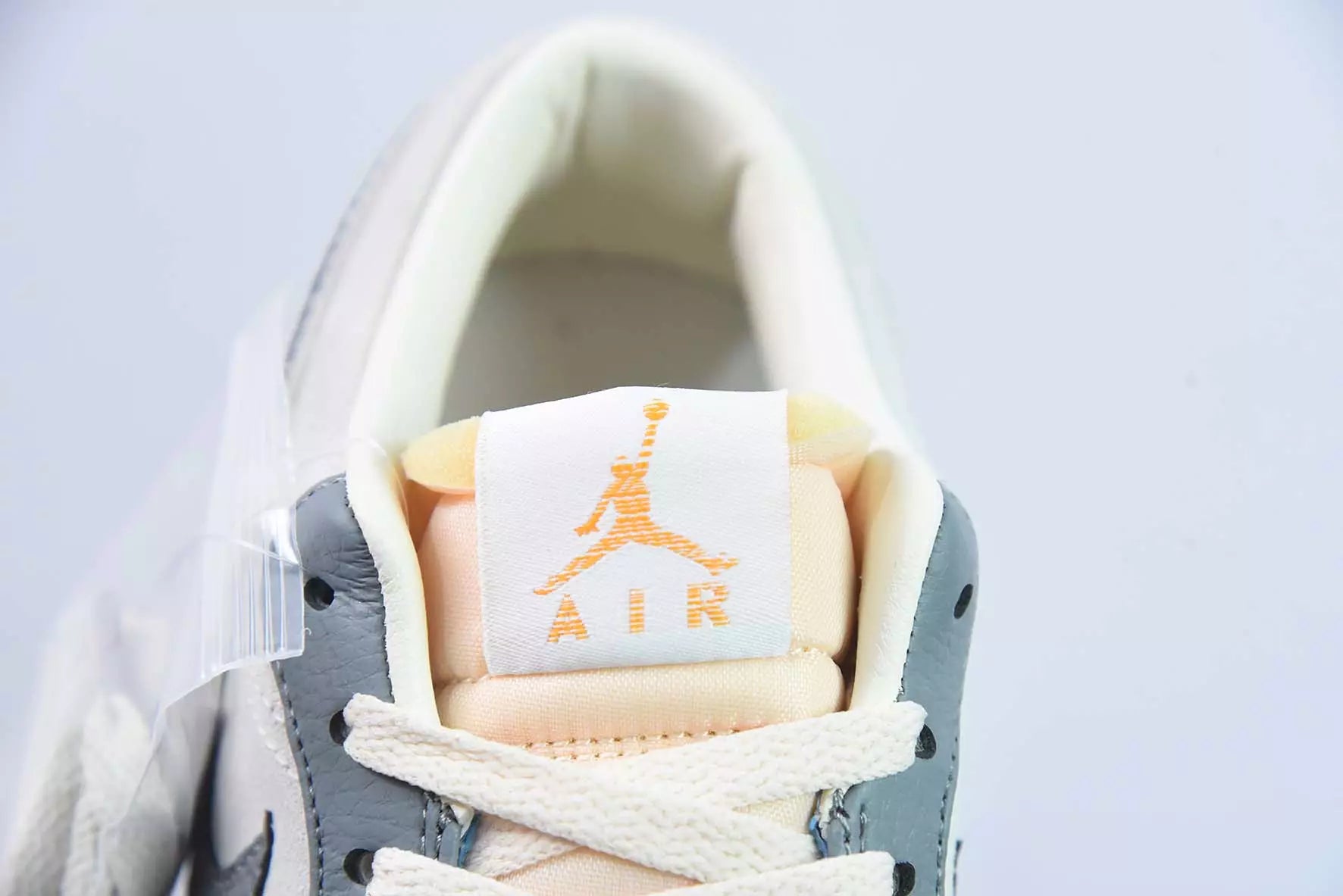 Jordan 1 Low SE Tokyo 96