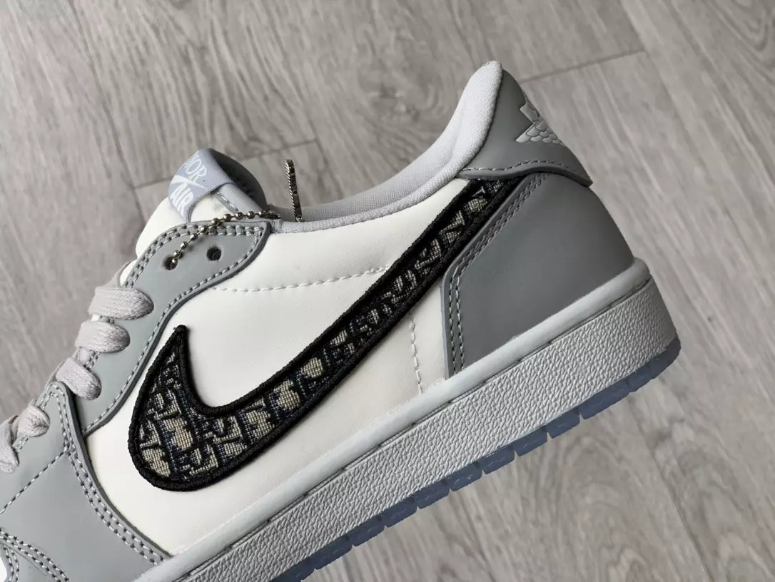Air Jordan 1 Low x Dior