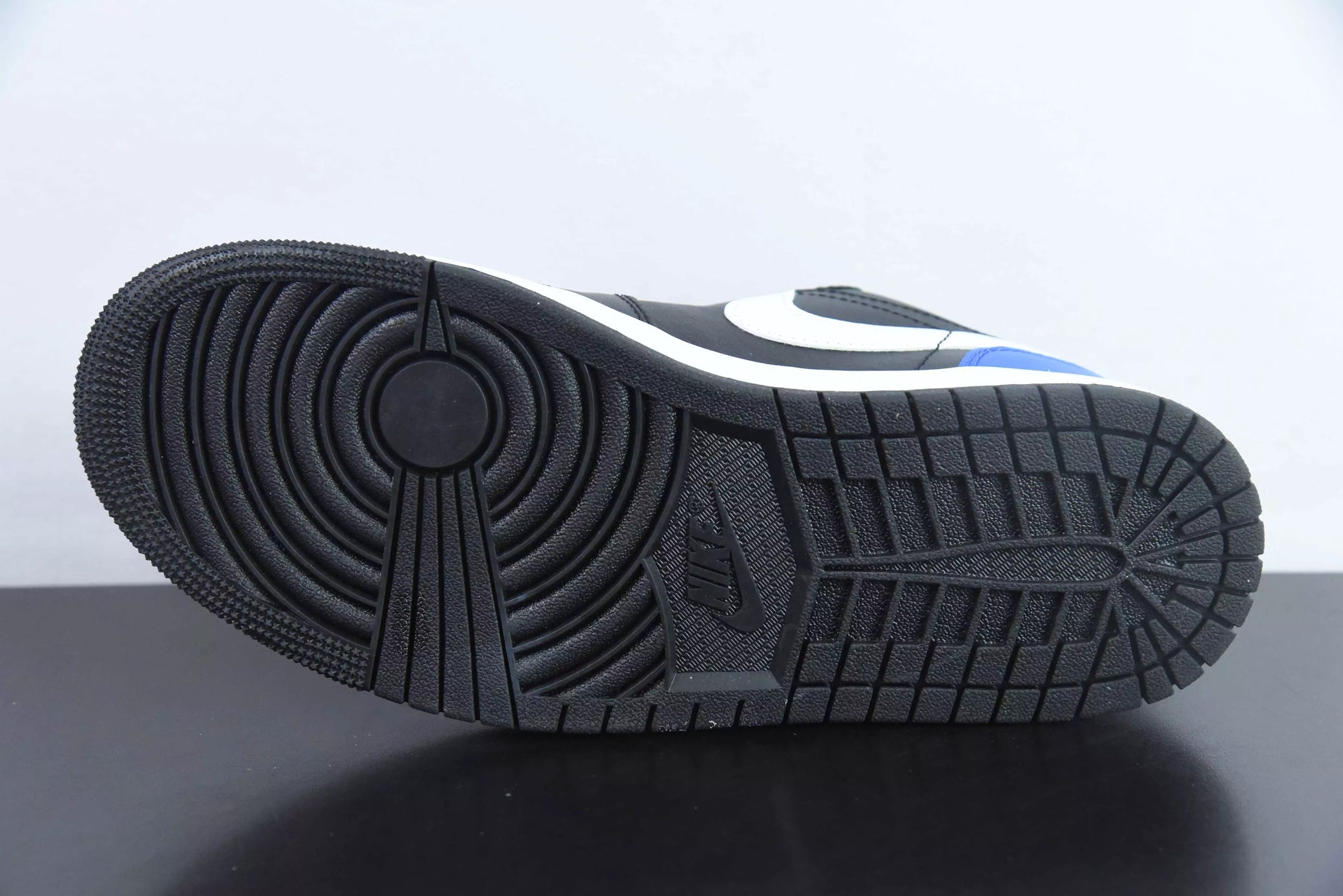 Air Jordan 1 Low "Black Royal Toe"