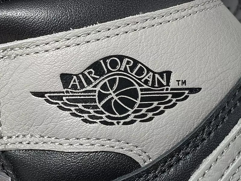 Air Jordan 1 Retro High "Shadow"