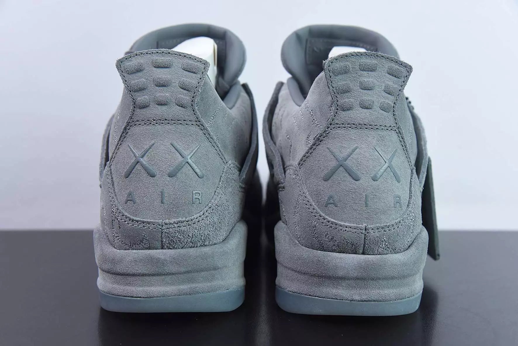 Jordan 4 Retro Kaws Cool Grey