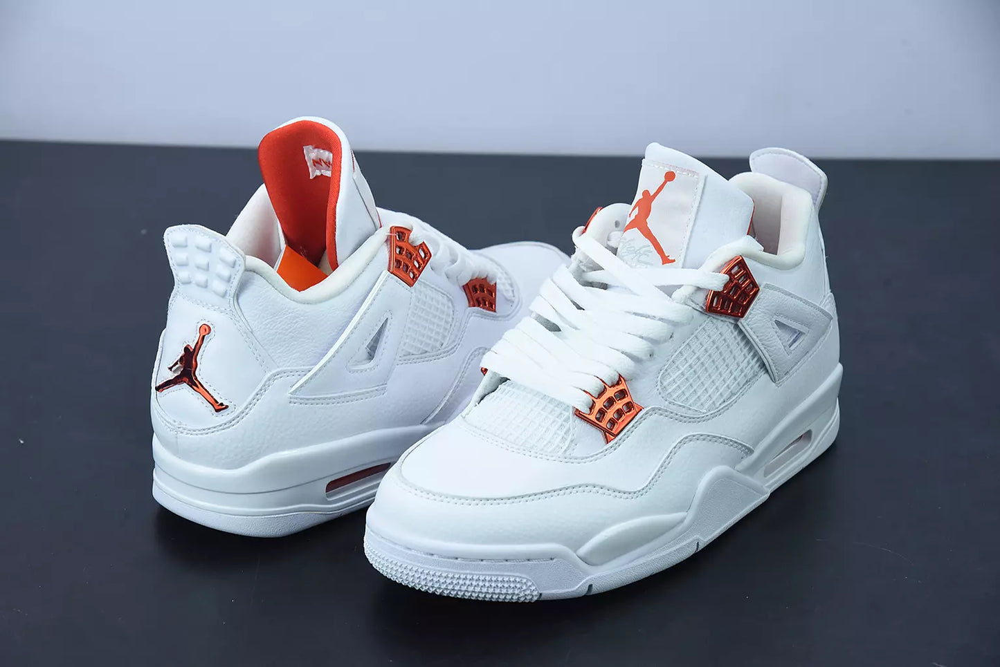 Jordan 4 Retro Metallic Red