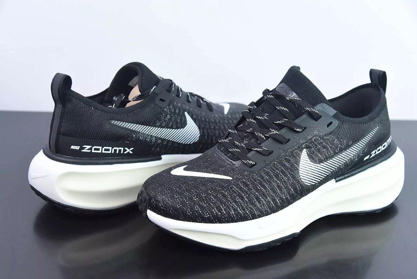 Nike Invincible Run 3 Black White