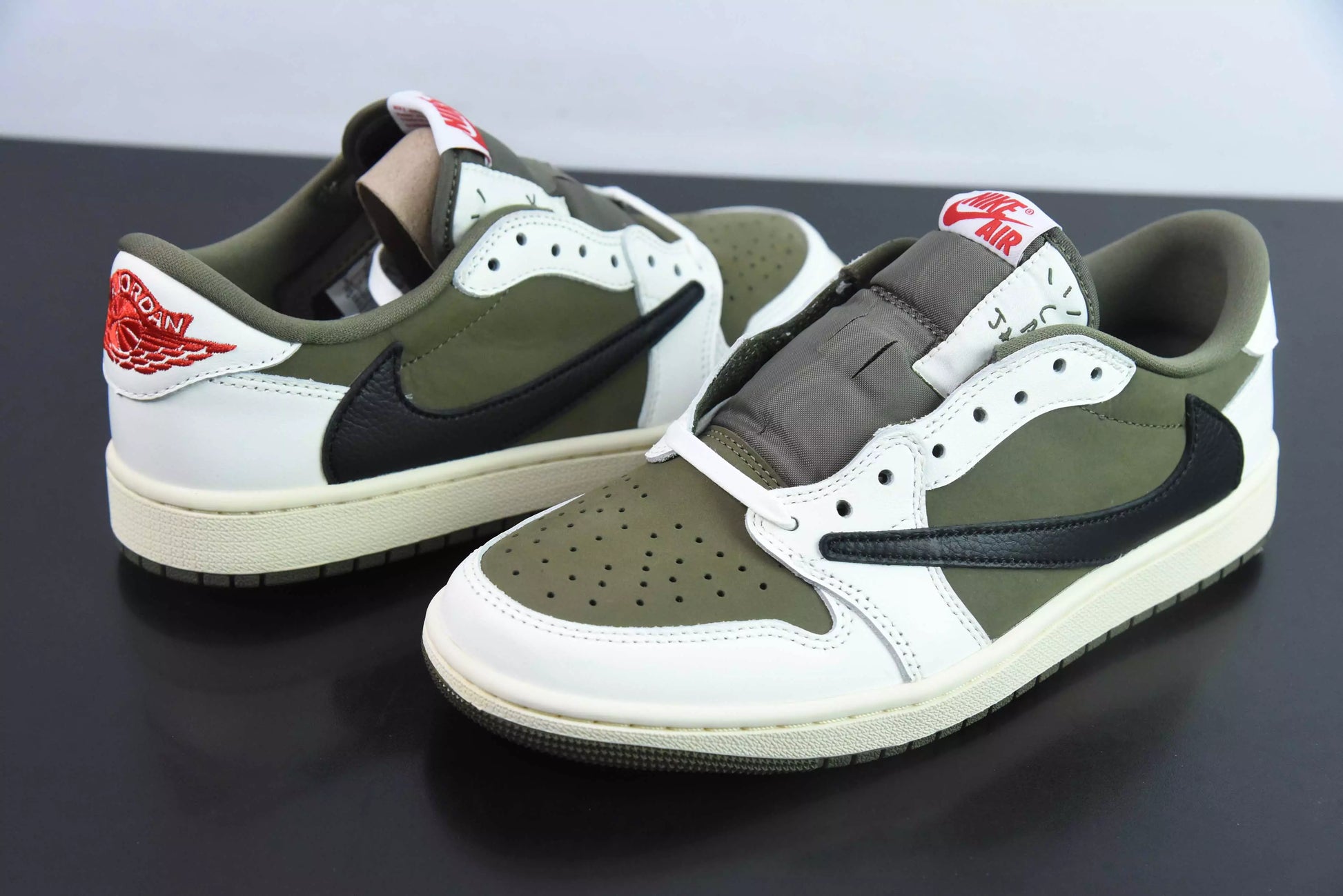Jordan 1 Low OG x Travis Scott Olive