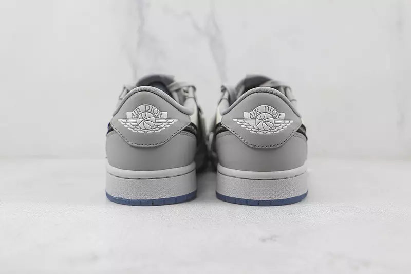 Air Jordan 1 Low x Dior