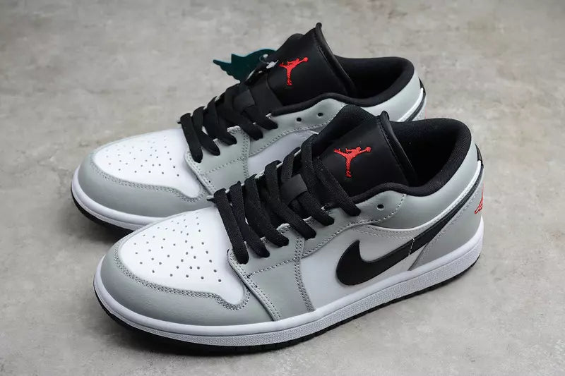 Air Jordan 1 Low "Light Smoke Grey"