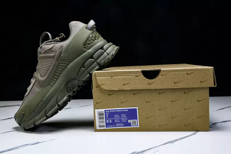 Nike Zoom Vomero 5 Roam Medium Olive