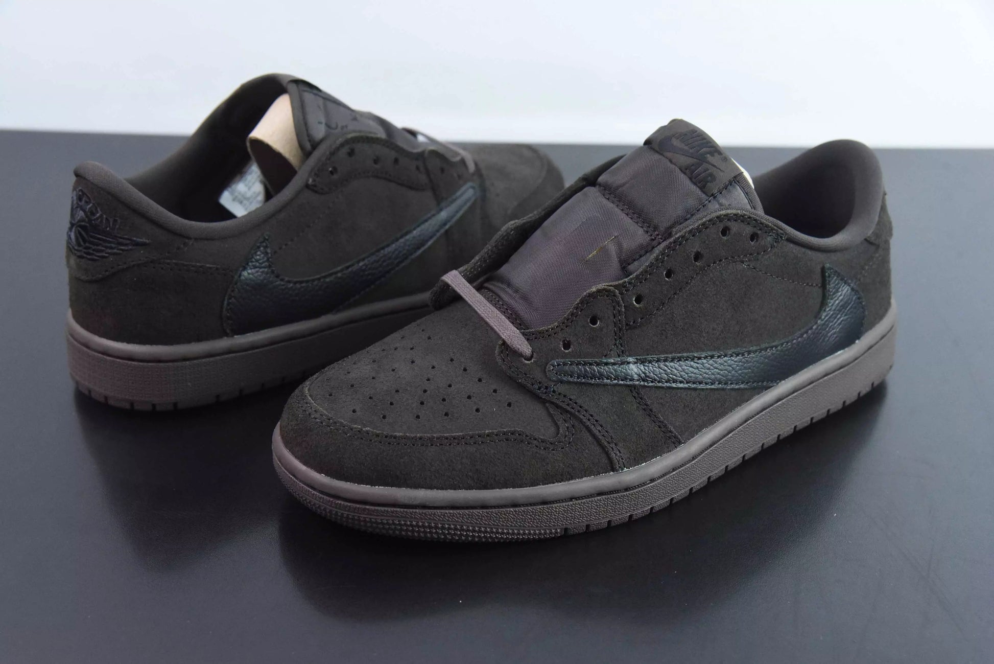 Air Jordan 1 Low OG x Travis Scott "Velvet Brown"