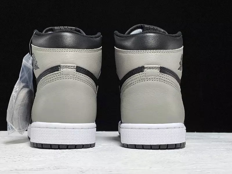 Air Jordan 1 Retro High "Shadow"