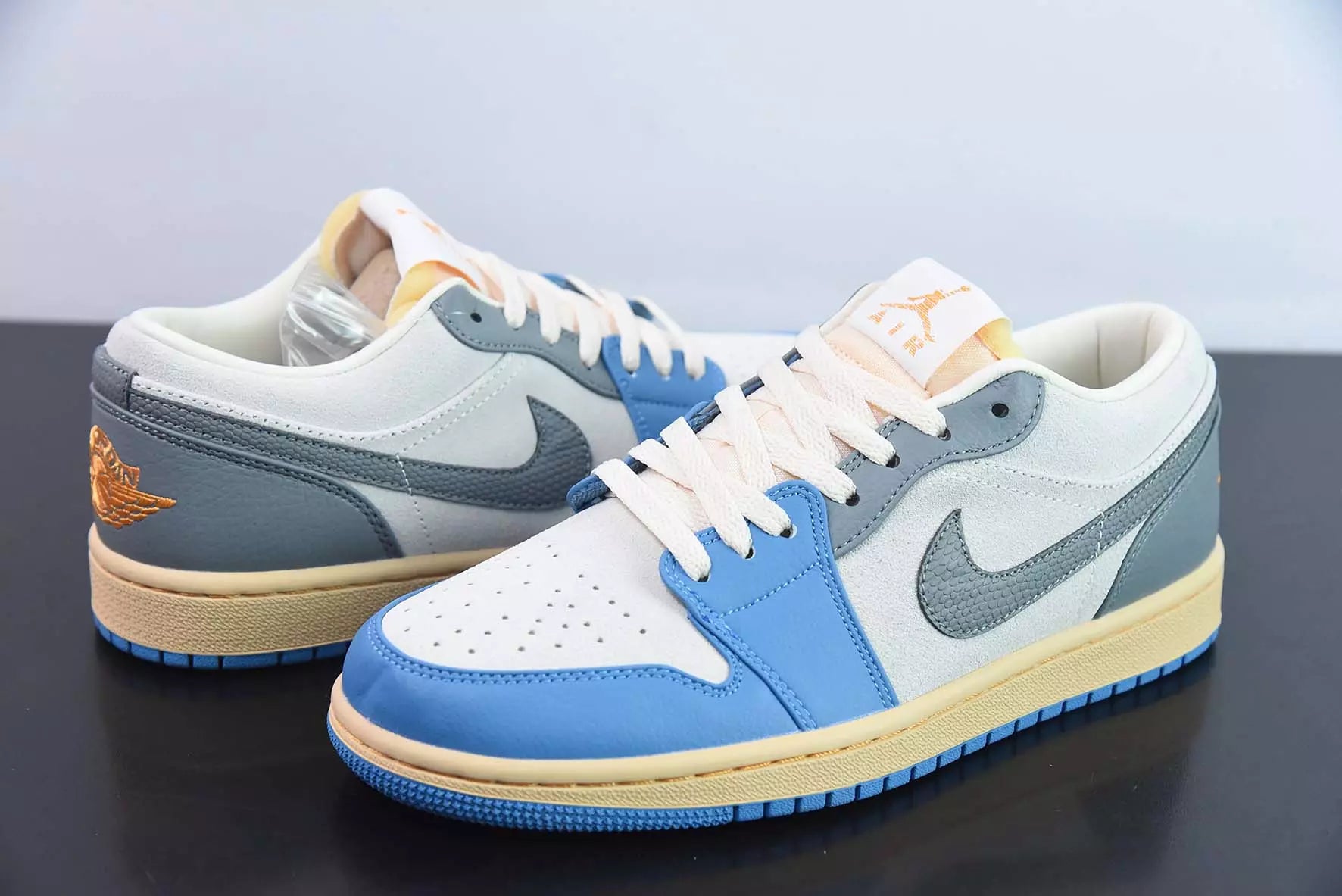 Jordan 1 Low SE Tokyo 96