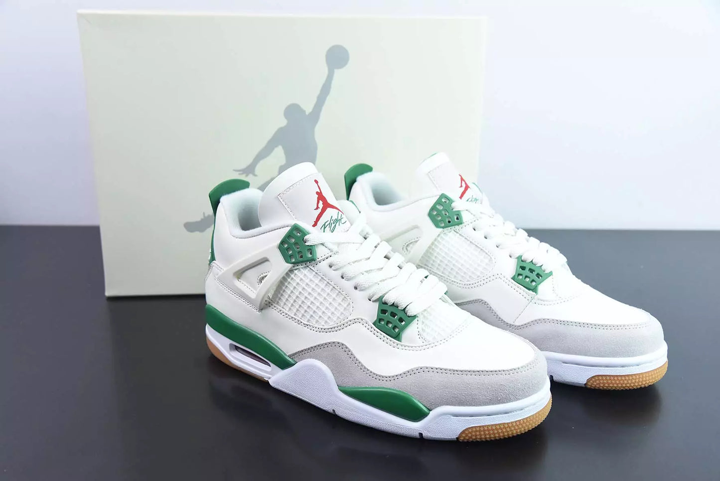 Jordan 4 Retro SB Pine Green