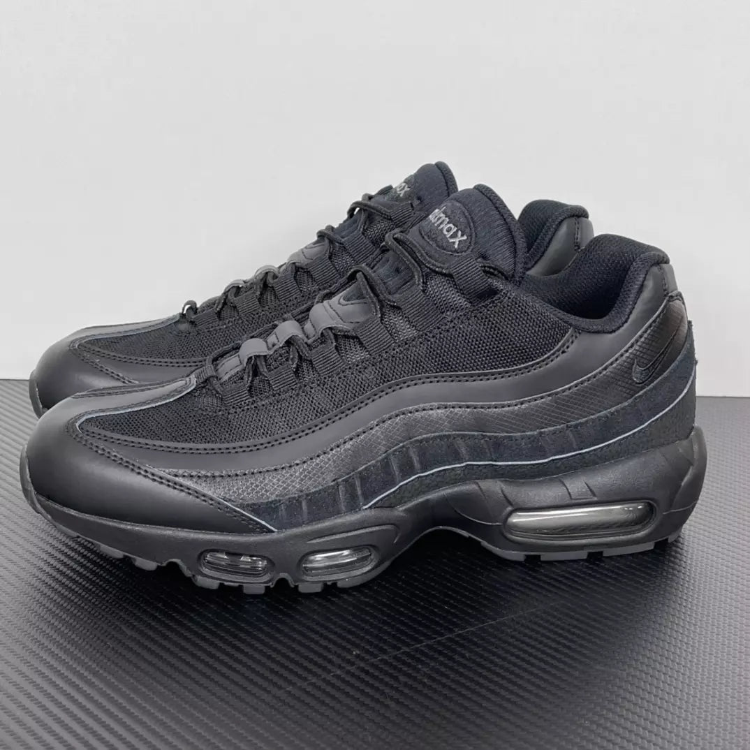 Nike Air Max 95 Essential Triple Black