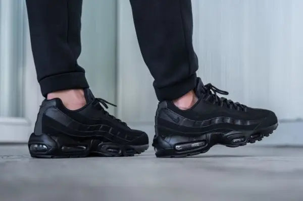 Nike Air Max 95 Essential Triple Black
