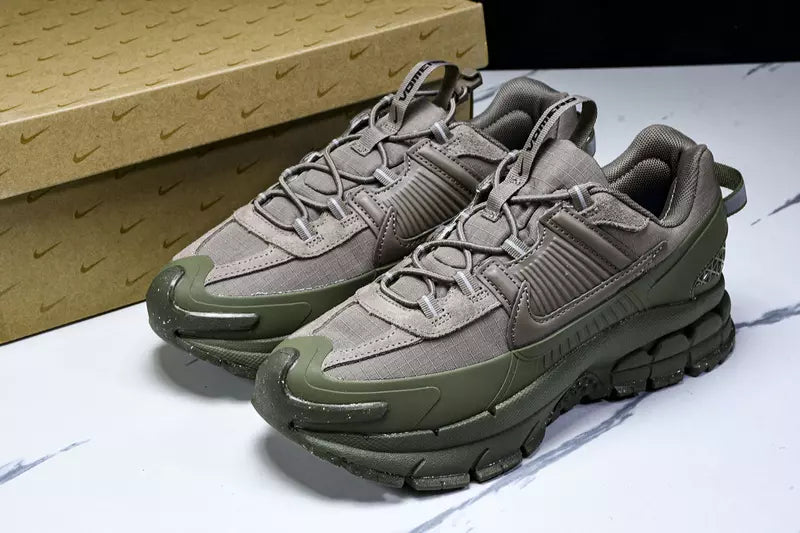 Nike Zoom Vomero 5 Roam Medium Olive