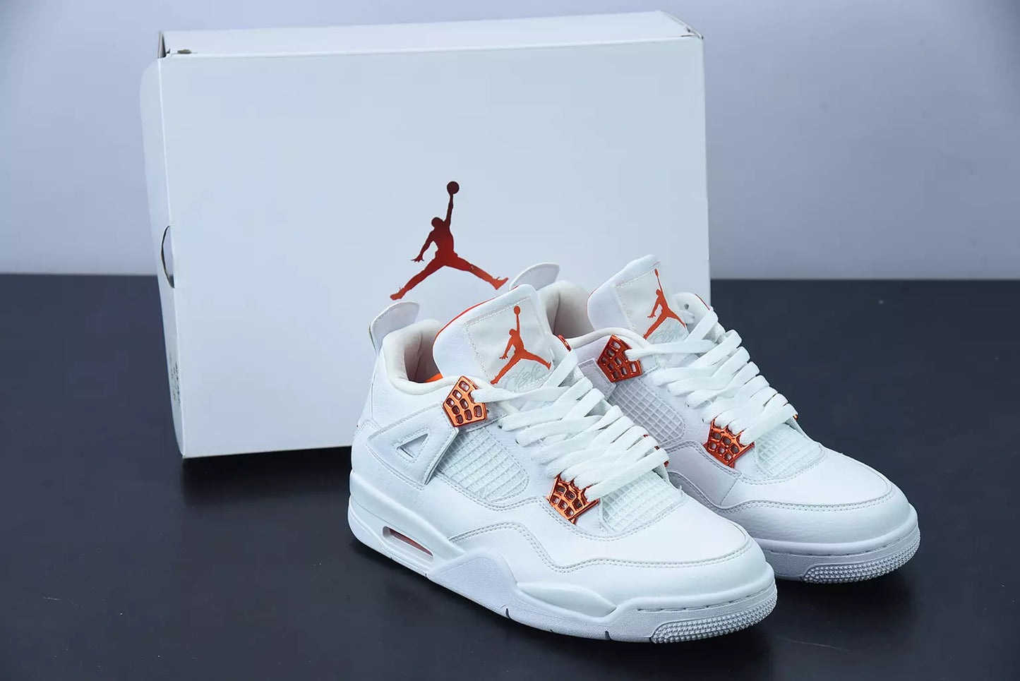 Jordan 4 Retro Metallic Red