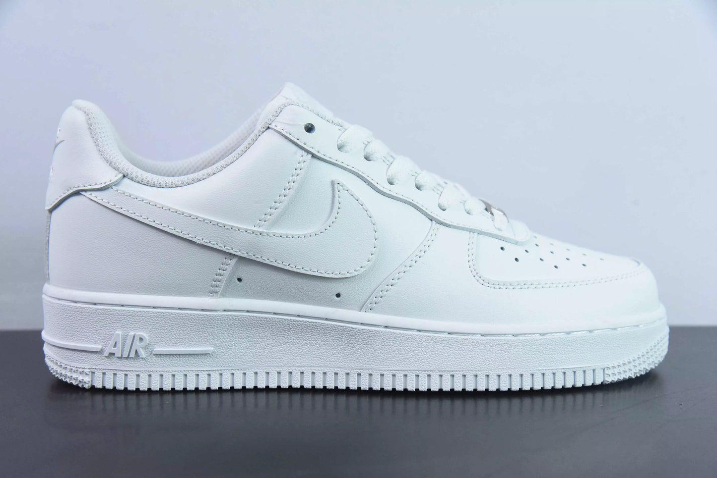 Nike Air Force 1 White