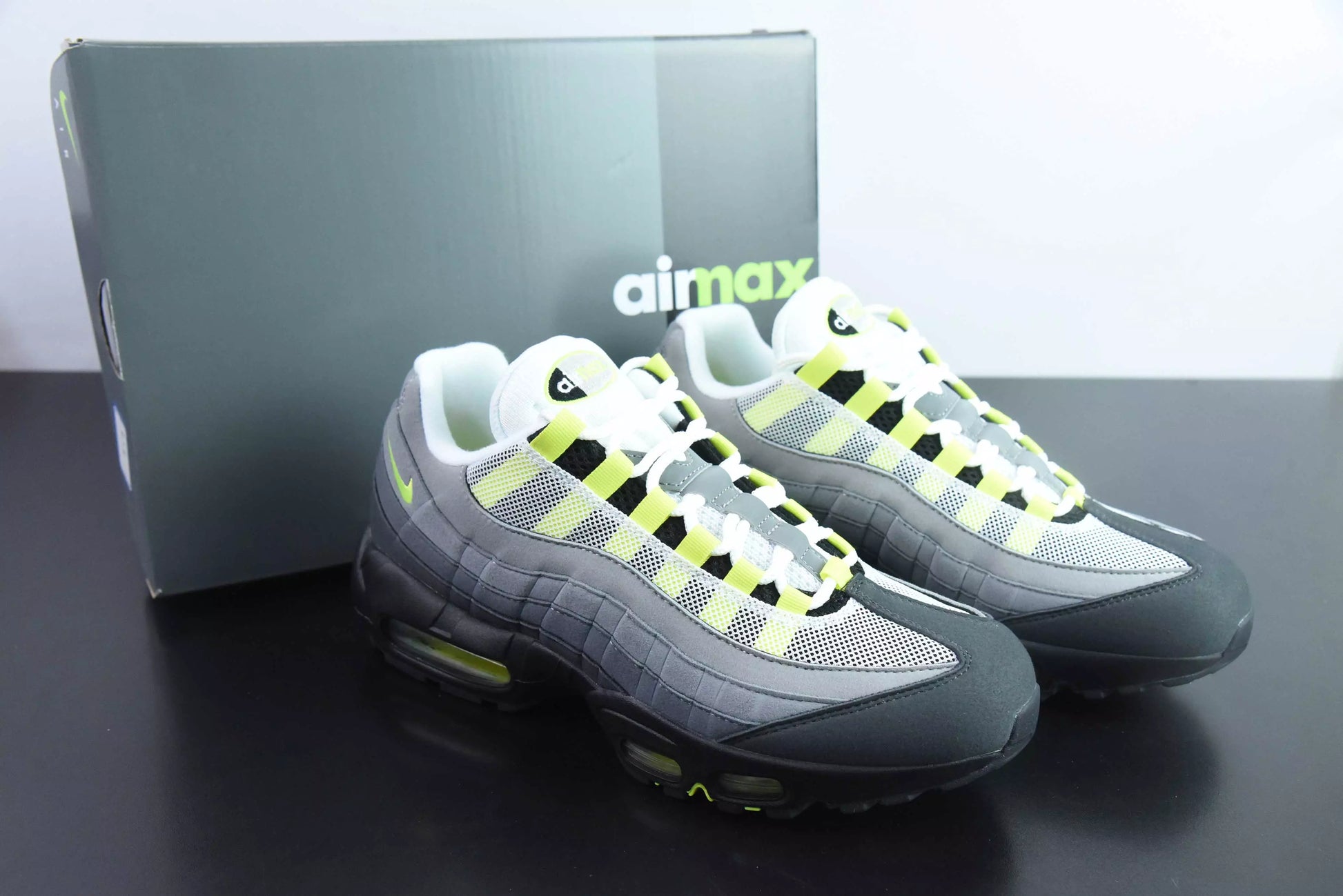 Nike Air Max 95 OG Neon