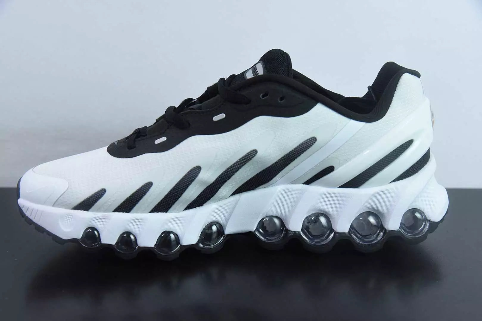 Nike Air Max Dn8 Panda