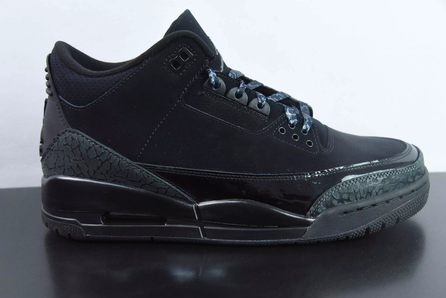 Jordan 3 Retro Black Cat